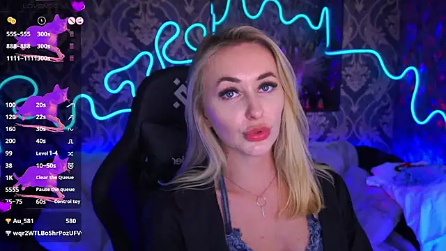 GraceCandy online show from February 8, 1:00 am