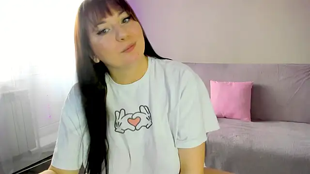 Snapshot of viki_love77 chatting on April 25, 3:53 am viki love77 online show from April 25, 3:53 am