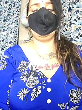 cute-tanvi online show from March 28, 12:21 am