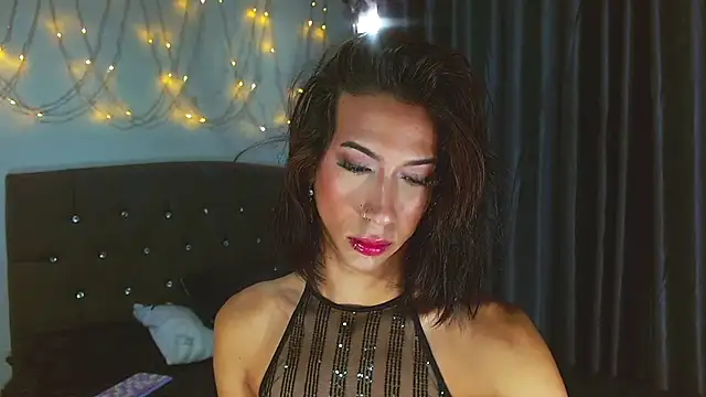 Snapshot of Kenisha_Sweet chatting on February 12, 10:14 am Kenisha Sweet online show from February 12, 10:14 am