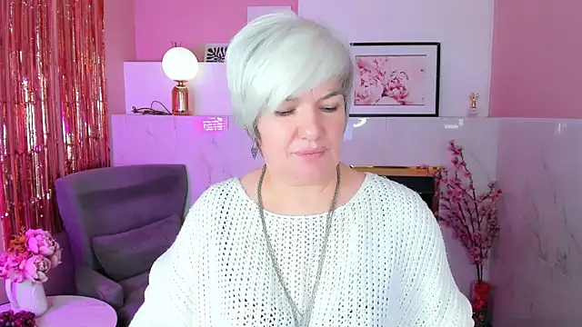 CarmenSoft online show from January 18, 8:45 pm