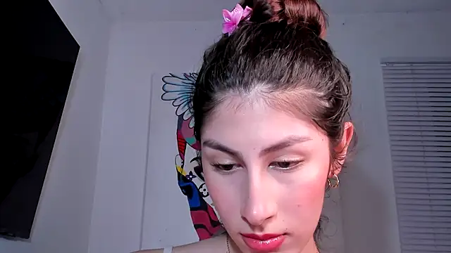 valeria gonzales  online show from March 13, 3:44 am