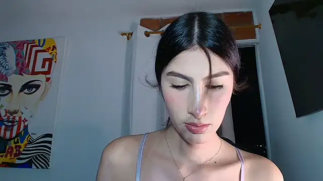 valeria gonzales  online show from May 6, 3:46 am