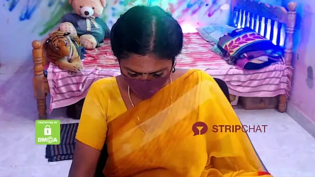 Snapshot of Novapol chatting on January 10, 5:47 am Novapol online show from January 10, 5:47 am