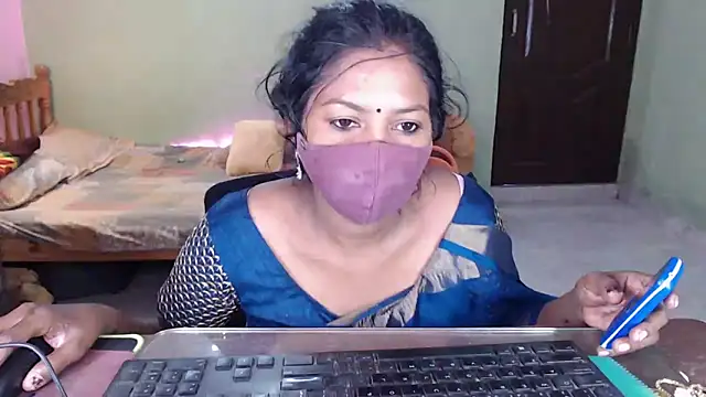 Snapshot of Novapol chatting on April 30, 1:50 pm Novapol online show from April 30, 1:50 pm
