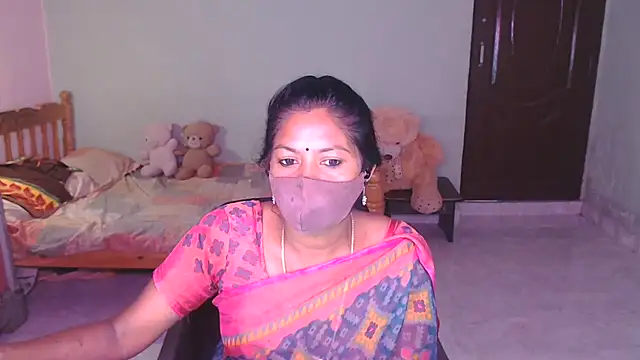 Snapshot of Novapol chatting on June 10, 6:01 am Novapol online show from June 10, 6:01 am