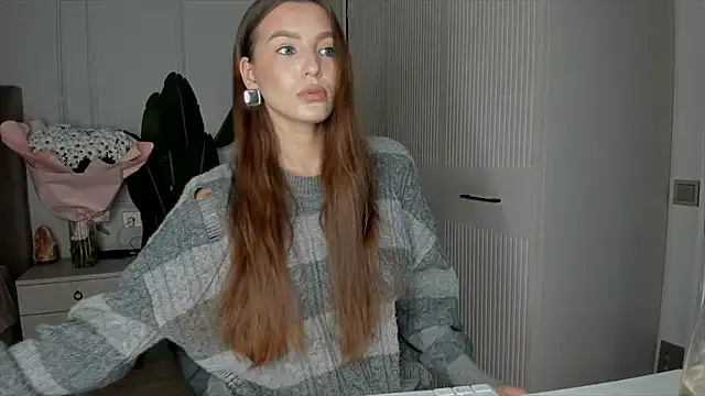 xx leila online show from November 12, 10:48 am