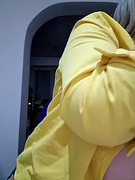 Snapshot of Ruxy42ETT chatting on December 2, 6:30 am Ruxy42ETT online show from December 2, 6:30 am