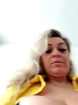 Snapshot of Ruxy42ETT chatting on March 4, 4:38 am Ruxy42ETT online show from March 4, 4:38 am