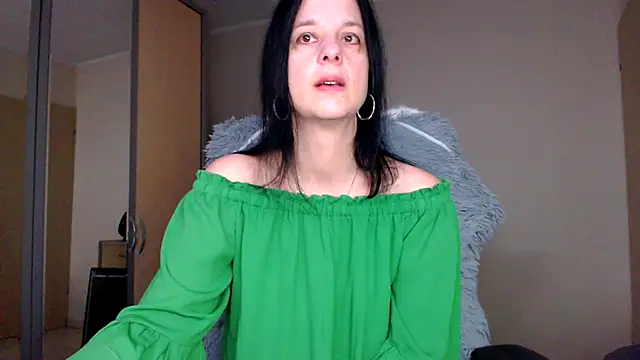 Snapshot of _Sweetlonglips_ chatting on January 8, 9:32 am  Sweetlonglips  online show from January 8, 9:32 am