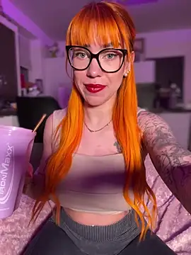 Pia July  online show from January 10, 9:10 pm