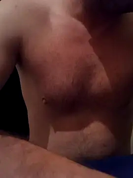 Snapshot of Rolandxxxr chatting on December 17, 12:23 am Rolandxxxr online show from December 17, 12:23 am