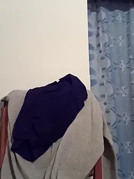 Snapshot of Rolandxxxr chatting on February 4, 5:12 pm Rolandxxxr online show from February 4, 5:12 pm