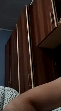 Snapshot of Rolandxxxr chatting on February 7, 5:29 pm Rolandxxxr online show from February 7, 5:29 pm