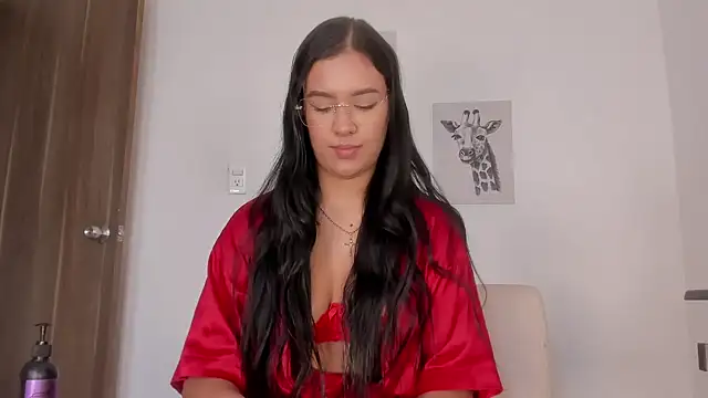 Hanna Risso online show from February 19, 6:15 pm