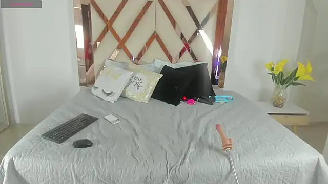 elena mature online show from March 4, 7:42 pm