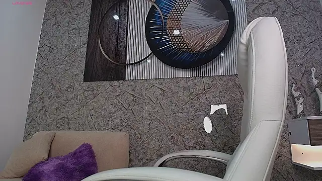 octavia rouse online show from February 14, 1:46 am