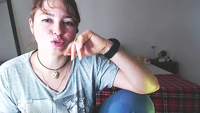 Snapshot of solamatista11 chatting on November 26, 8:43 pm solamatista11 online show from November 26, 8:43 pm