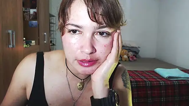 Snapshot of solamatista11 chatting on December 18, 9:21 pm solamatista11 online show from December 18, 9:21 pm