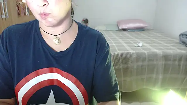 Snapshot of solamatista11 chatting on March 4, 8:59 pm solamatista11 online show from March 4, 8:59 pm