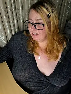 Iceprincess2bad4u online show from November 7, 6:08 pm