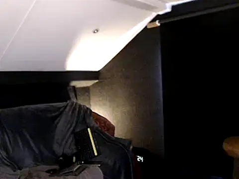 TheDogsBolloxXL online show from December 8, 1:58 pm