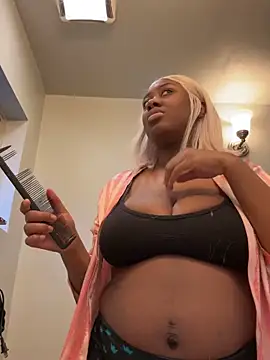 Snapshot of gypsydoll chatting on February 14, 10:58 pm gypsydoll online show from February 14, 10:58 pm