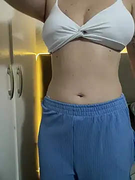 Snapshot of larrysalopes chatting on March 20, 10:25 pm larrysalopes online show from March 20, 10:25 pm