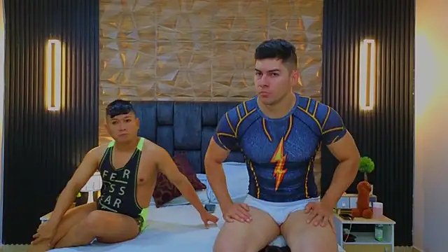 FelipeAndMarcello3 online show from February 24, 2:37 pm