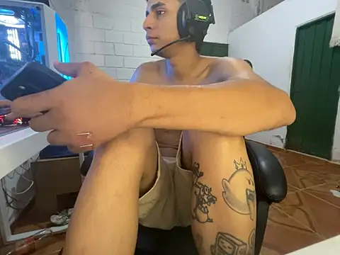 Max TheHorseDick online show from April 3, 3:54 pm