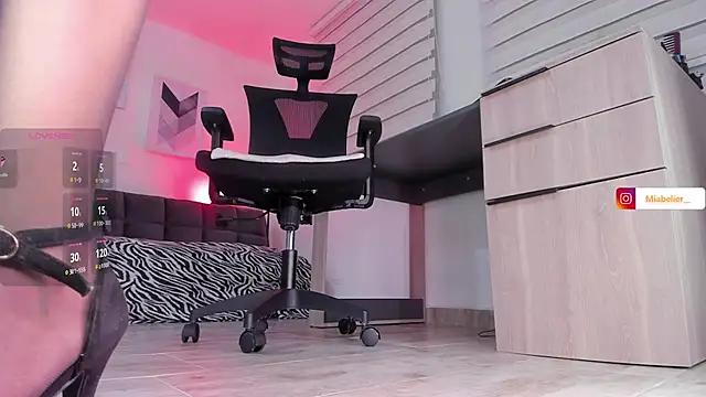 Miabelier online show from November 20, 10:53 pm