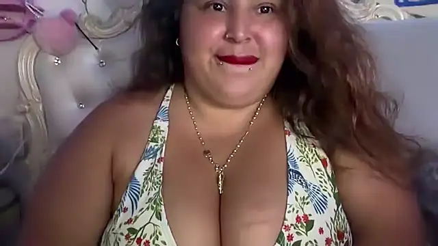 Snapshot of fatbbwpanocha69 chatting on July 16, 8:20 am fatbbwpanocha69 online show from July 16, 8:20 am