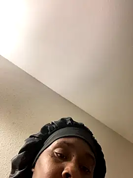 Snapshot of Foreignthababyy chatting on September 10, 4:34 am Foreignthababyy online show from September 10, 4:34 am