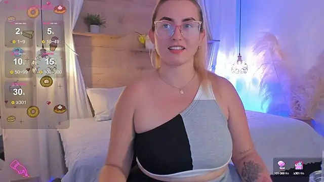 halaaa 1 online show from February 3, 10:21 pm