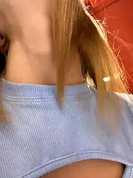 -AngelAri- online show from November 8, 9:02 pm