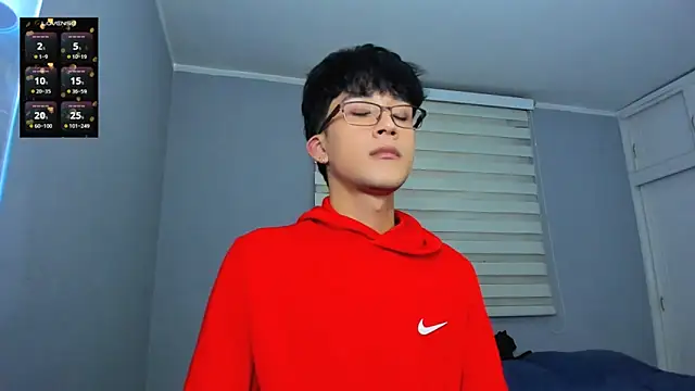 tom Howard online show from February 11, 12:48 am