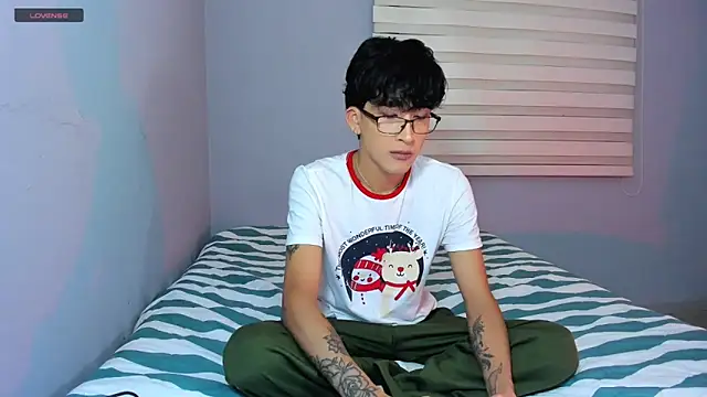 tom Howard online show from March 11, 3:34 am