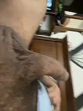 LecheDeBurra online show from April 11, 12:15 am