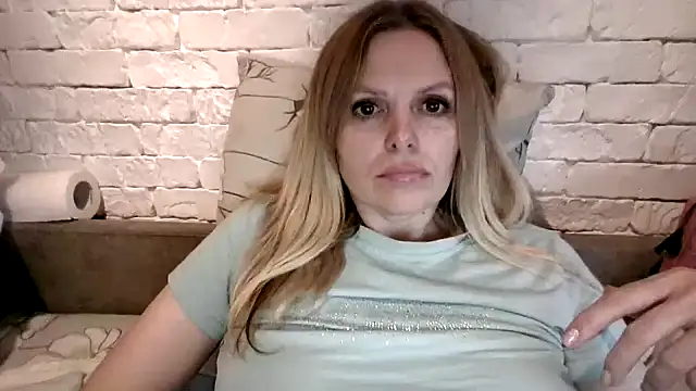 Angel girllovemy online show from December 4, 9:29 am