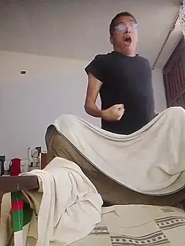 Snapshot of Mghty-cockl88 chatting on February 1, 4:27 pm Mghty-cockl88 online show from February 1, 4:27 pm