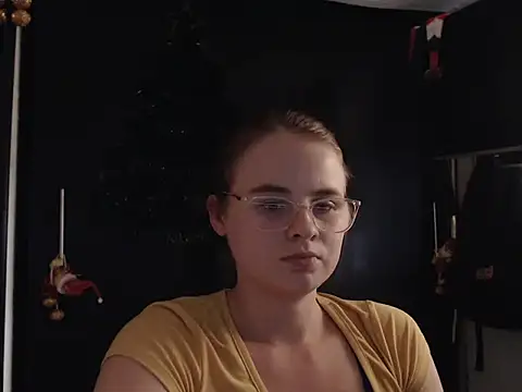 Snapshot of HellenMiyer1111 chatting on December 25, 9:22 pm HellenMiyer1111 online show from December 25, 9:22 pm