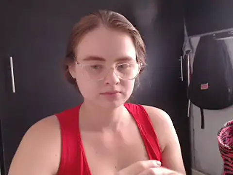 Snapshot of HellenMiyer1111 chatting on January 25, 4:24 pm HellenMiyer1111 online show from January 25, 4:24 pm