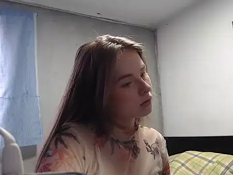 Snapshot of HellenMiyer1111 chatting on February 8, 9:04 pm HellenMiyer1111 online show from February 8, 9:04 pm