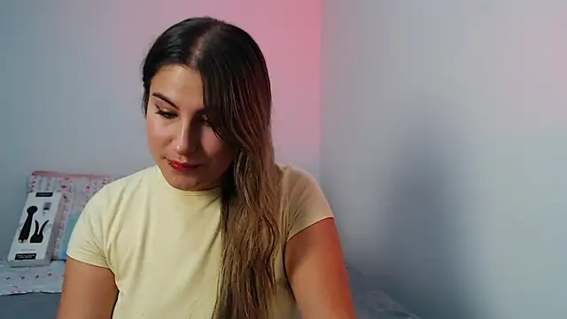 Snapshot of amelie_collins chatting on January 31, 2:37 am amelie collins online show from January 31, 2:37 am