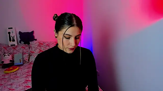 Snapshot of amelie_collins chatting on March 6, 10:58 pm amelie collins online show from March 6, 10:58 pm