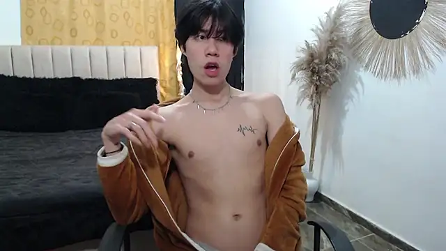 Elio-cam online show from January 9, 6:49 am