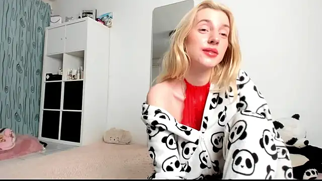 KenzieDawton online show from February 9, 5:19 am