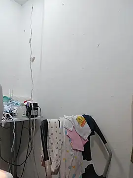 karlythothxh online show from May 23, 4:29 am