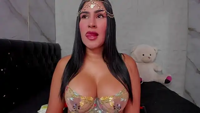 Snapshot of rosalia-04 chatting on June 16, 7:27 pm rosalia-04 online show from June 16, 7:27 pm