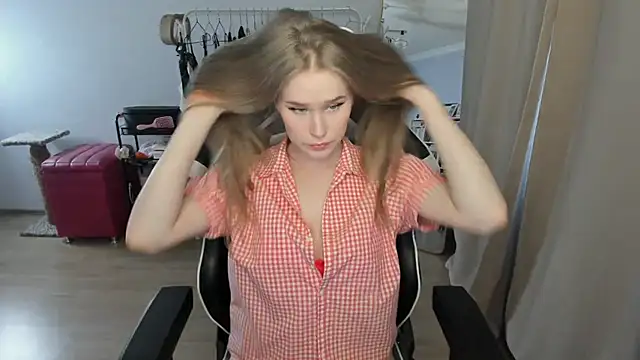 Snapshot of sexxy_potatoes chatting on October 6, 2:03 pm sexxy potatoes online show from October 6, 2:03 pm